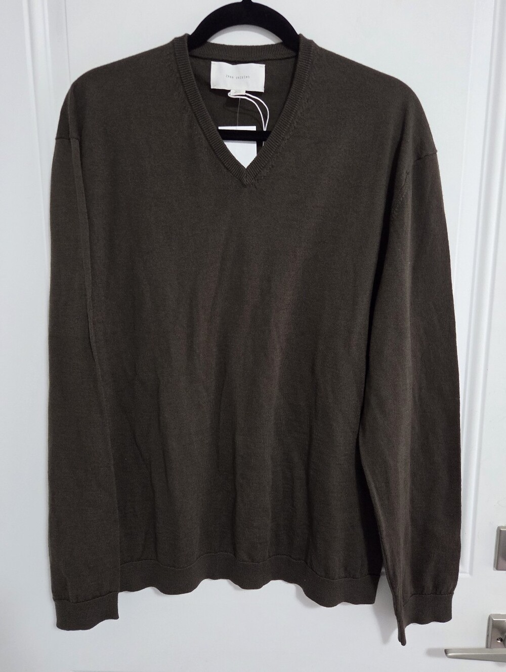 Zara Origins Men's Fine Knit V Neck Sweater With 53% Wool - Size L